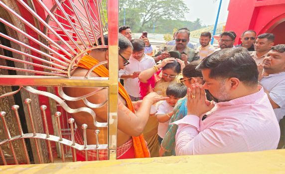 Minister Sushanta Chowdhury along with family visits Mata Tripurasundari Temple, Udaipur.